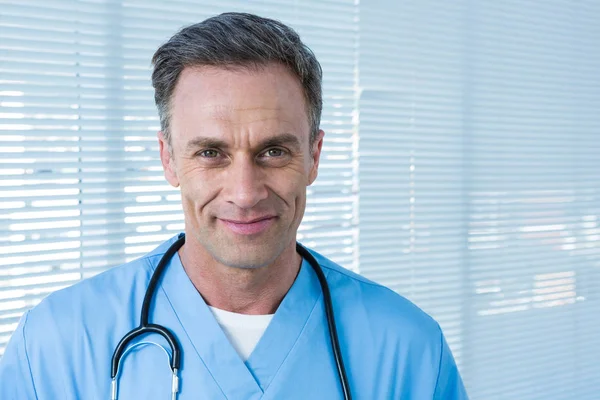 Portrait of smiling surgeon — Stock Photo, Image