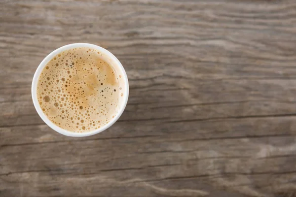 Primer plano del café en taza desechable — Foto de Stock