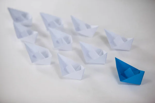 Papierboote zusammengestellt — Stockfoto