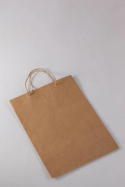Καφέ χαρτί τσάντα για ψώνια — Φωτογραφία Αρχείου