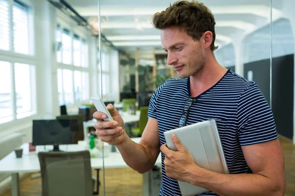 Führungskräfte am Telefon — Stockfoto