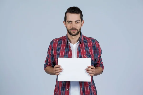 Man met een leeg bordje — Stockfoto