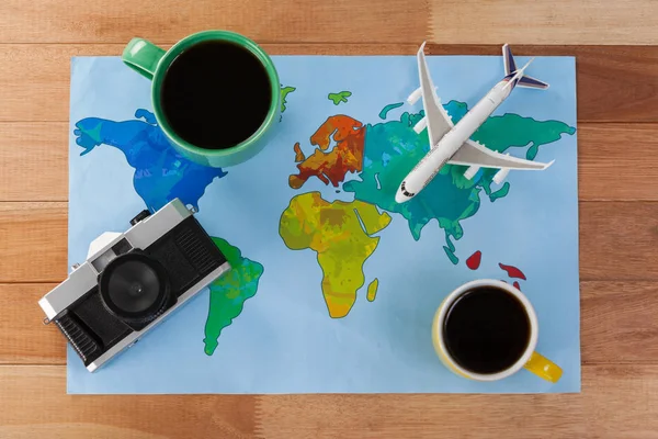 Travel accessories and coffee mugs — Stock Photo, Image