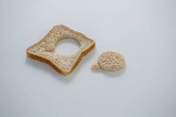 Okrągły kształt na kawałek chleba — Zdjęcie stockowe