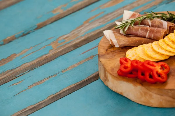 Capsicum, carne, rosmarino e biscotti — Foto Stock