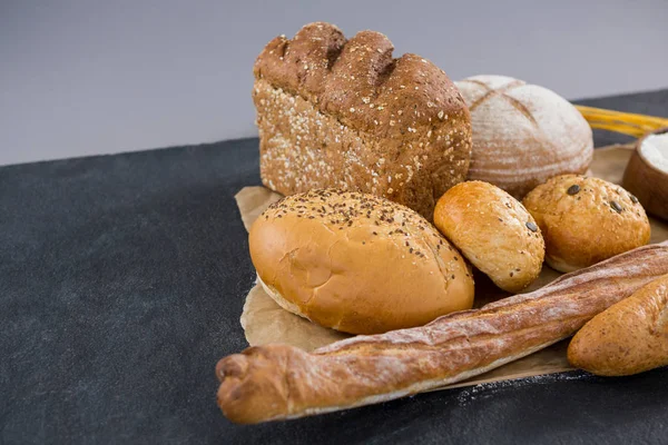 Selection of bread in basket — Stock Photo, Image