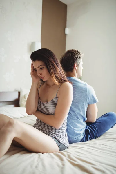 Couple ignoring each other — Stock Photo, Image