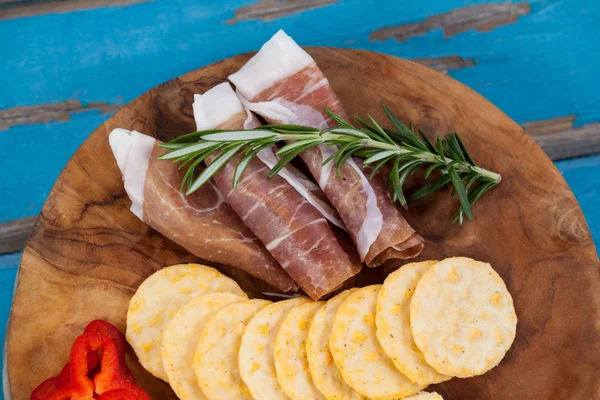Papryka, mięso, ser pokrojony w kostkę, rozmaryn — Zdjęcie stockowe