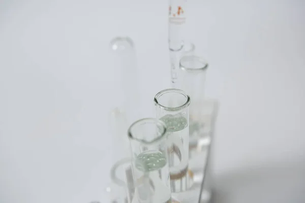 Chemikalie im Reagenzglas — Stockfoto