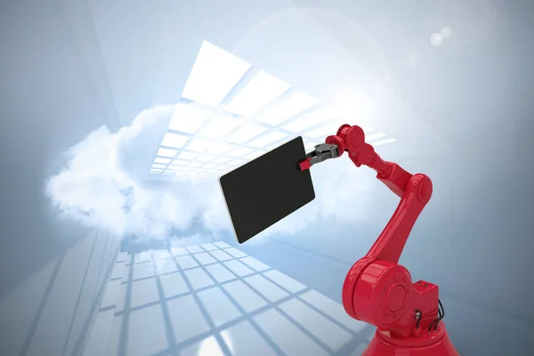 Цифровий планшет, який тримає червоний робот — стокове фото