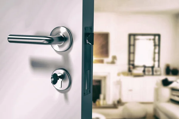 家の鍵が付いている金属ドア — ストック写真