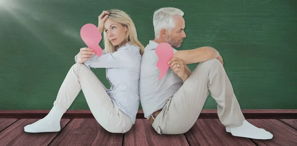 Ongelukkige paar houden van gebroken hart — Stockfoto