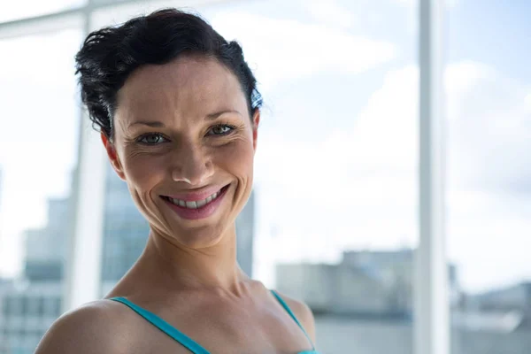 Retrato de bailarina sonriente — Foto de Stock