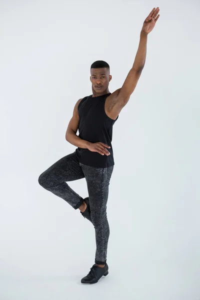 ダンサーのダンスの練習の肖像画 — ストック写真
