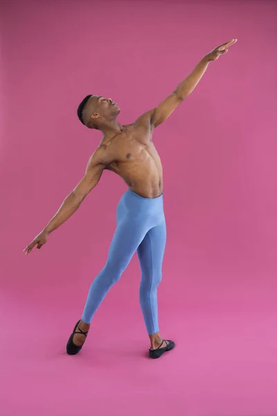 Ballerino pratik bale dans — Stok fotoğraf