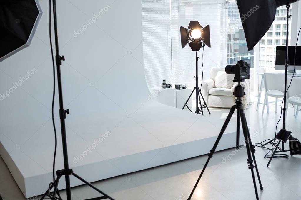 Wavebreakmedia