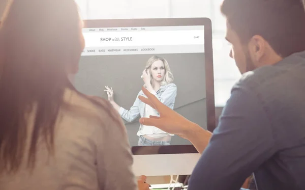 Designers working at desk in the office — Stock Photo, Image