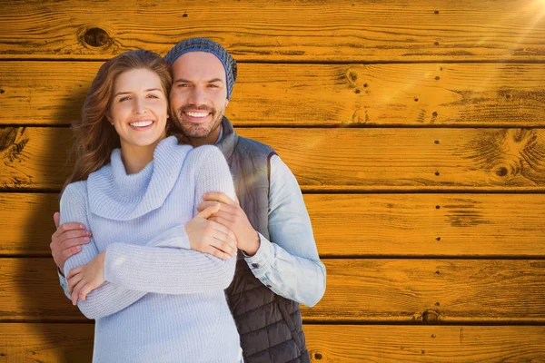 Paar umarmt sich — Stockfoto