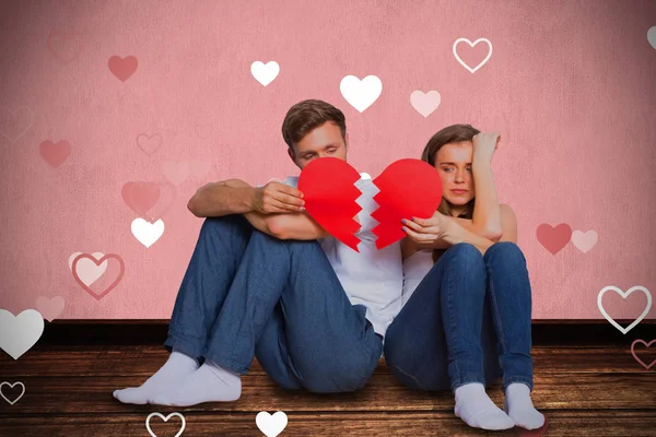 Par som håller brustet hjärta — Stockfoto