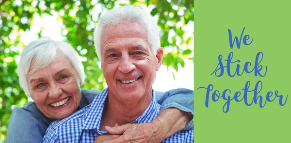 Couple against green background — Stock Photo, Image