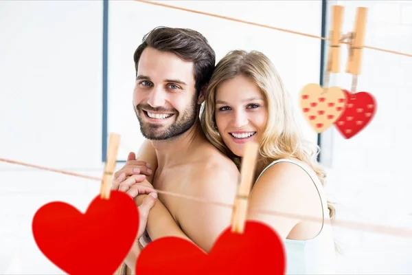 Romantiska par omfattar — Stockfoto