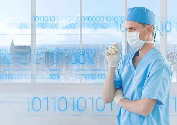 Läkare mot digitalt bakgrund — Stockfoto