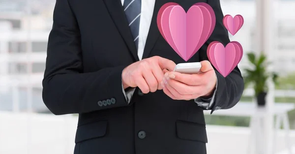 Homem de negócios usando telefone celular — Fotografia de Stock