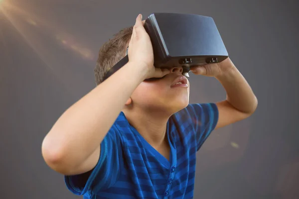 Kompozit kép egy oculus használó gyermekek — Stock Fotó