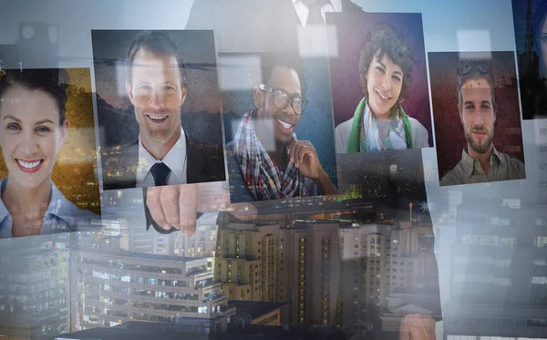 Zakenman presenteren profiel foto 's — Stockfoto