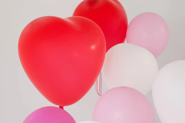 Vielfalt an bunten Luftballons — Stockfoto