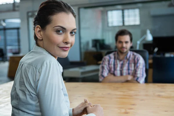 Portrait of business woman in office — Stock Photo, Image