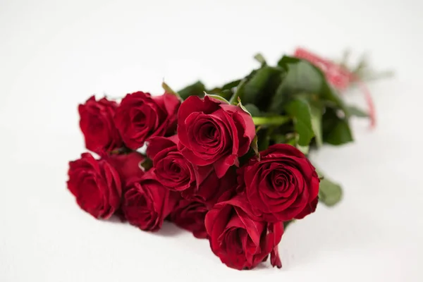 Mazzo di rose rosse — Foto Stock