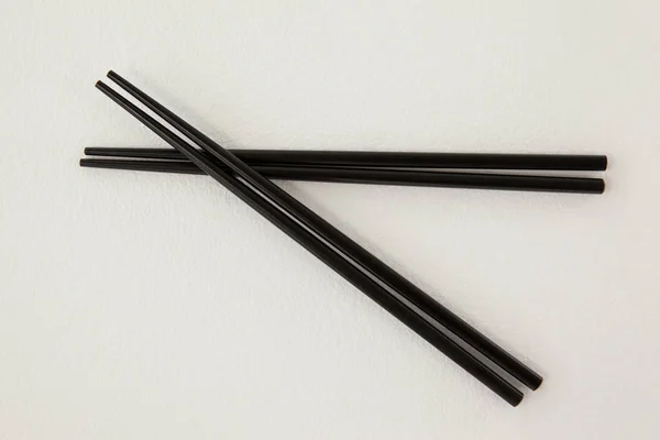 2 つの黒い箸 — ストック写真