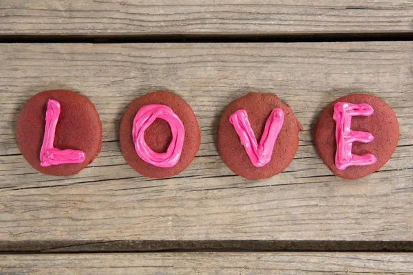 Cookies displaying love message — Stock Photo, Image