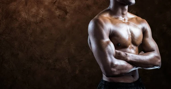 Kompositbild des Fitness-Torsos eines schwarzen Mannes vor braunem Hintergrund — Stockfoto