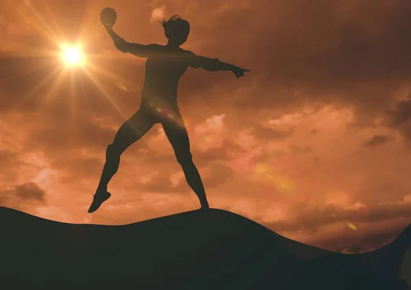 Silueta haciendo voleibol contra el cielo con bengala —  Fotos de Stock