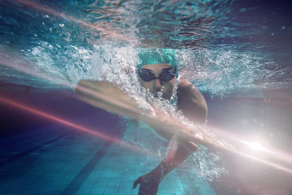 S'adapter à l'entraînement des nageurs par lui-même — Photo