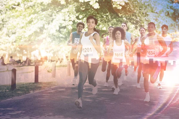 Atletas de maratona correndo — Fotografia de Stock