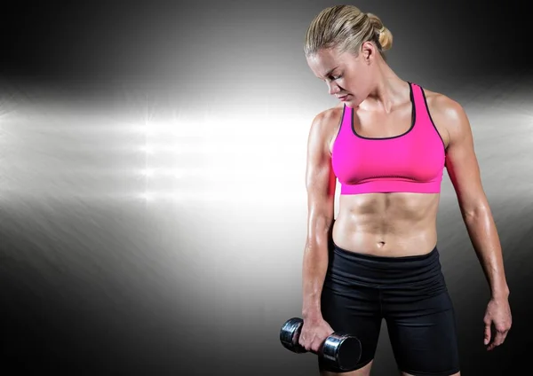 Vrouw aan het trainen met halters — Stockfoto