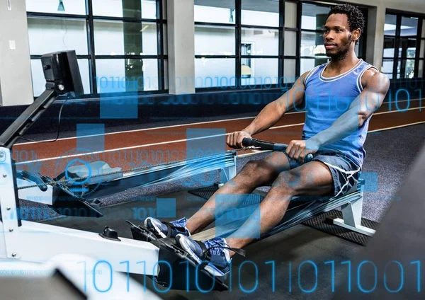 Hombre haciendo ejercicio en el gimnasio y la interfaz de fitness —  Fotos de Stock