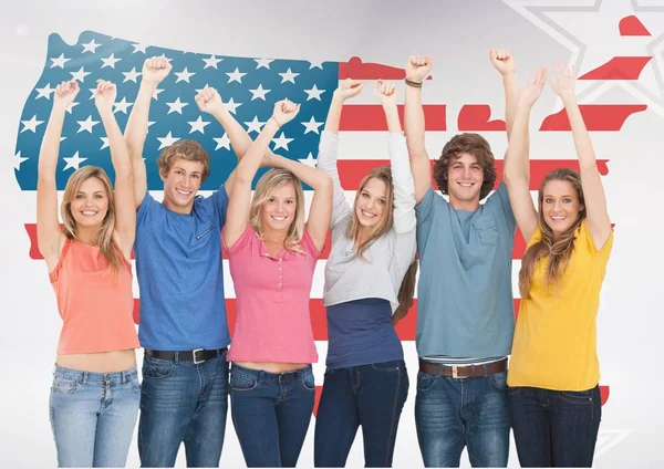 Freunde feiern gegen amerikanische Flagge — Stockfoto