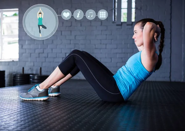 Woman performing abdominal exercise — Stock Photo, Image