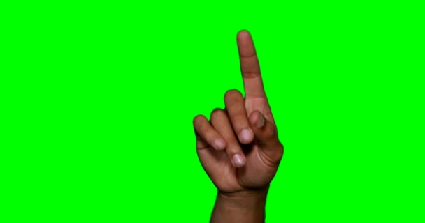 Gestikulierende Hände gegen Grün — Stockvideo