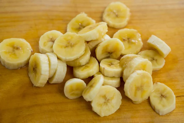 Close-up of fresh sliced bananas — Stock Photo, Image