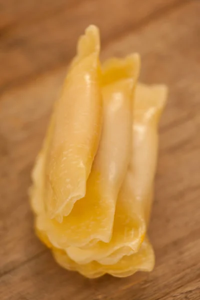 Panzerotti Pasta auf weißem Hintergrund — Stockfoto