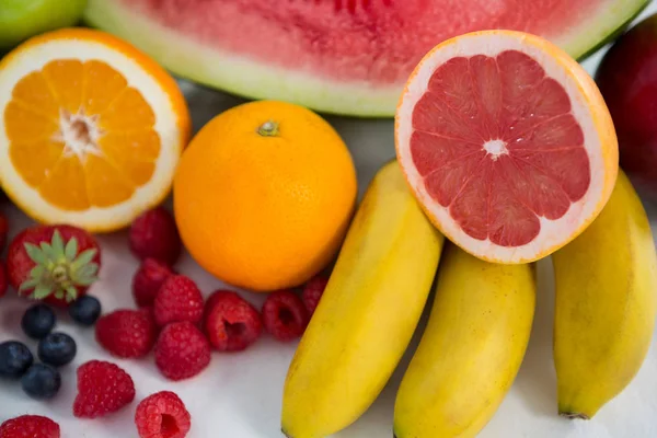 Close-up de vários tipos de frutas — Fotografia de Stock