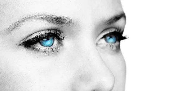 Female blue bright eyes — Stock Photo, Image