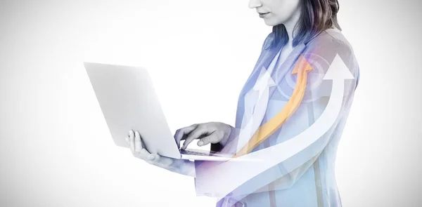 Affärskvinna maskinskrivning på bärbar dator 3d — Stockfoto