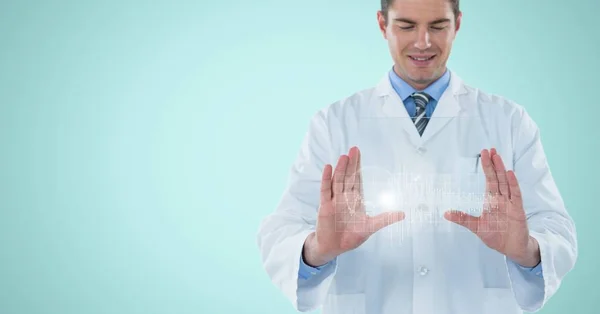 Hombre en bata de laboratorio con gráfico blanco entre manos — Foto de Stock