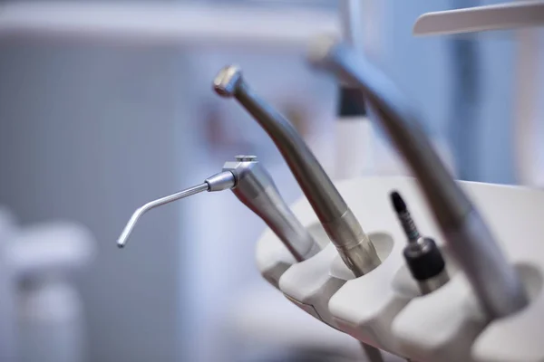 Tandläkare verktyg och utrustning — Stockfoto